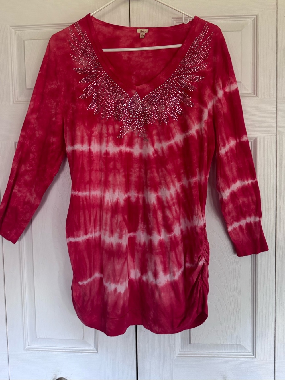 Reba Pink/reddishTie-Dye V‑Neck Tunic with Rhinestone Detail